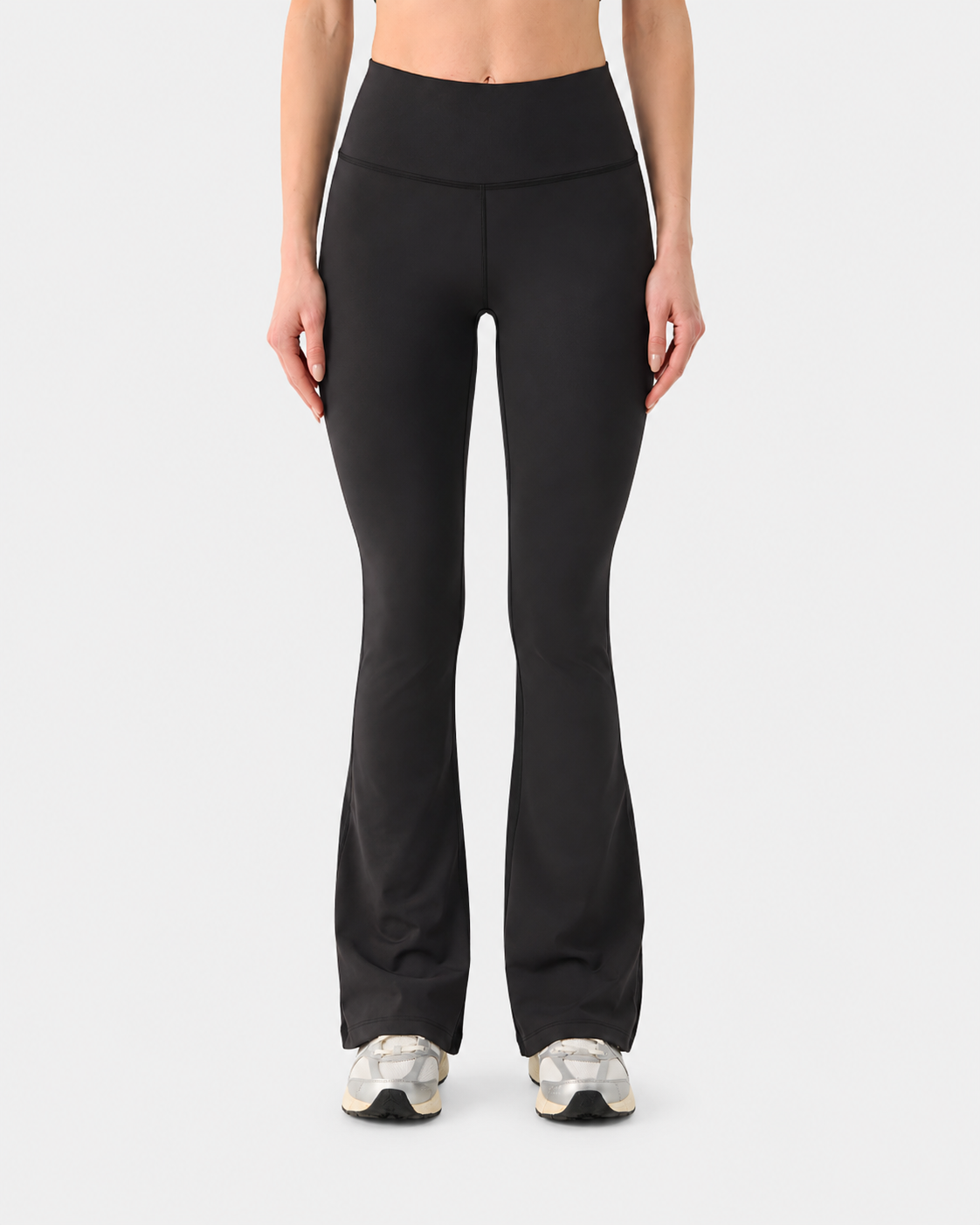 Elyra Soft Flare Black