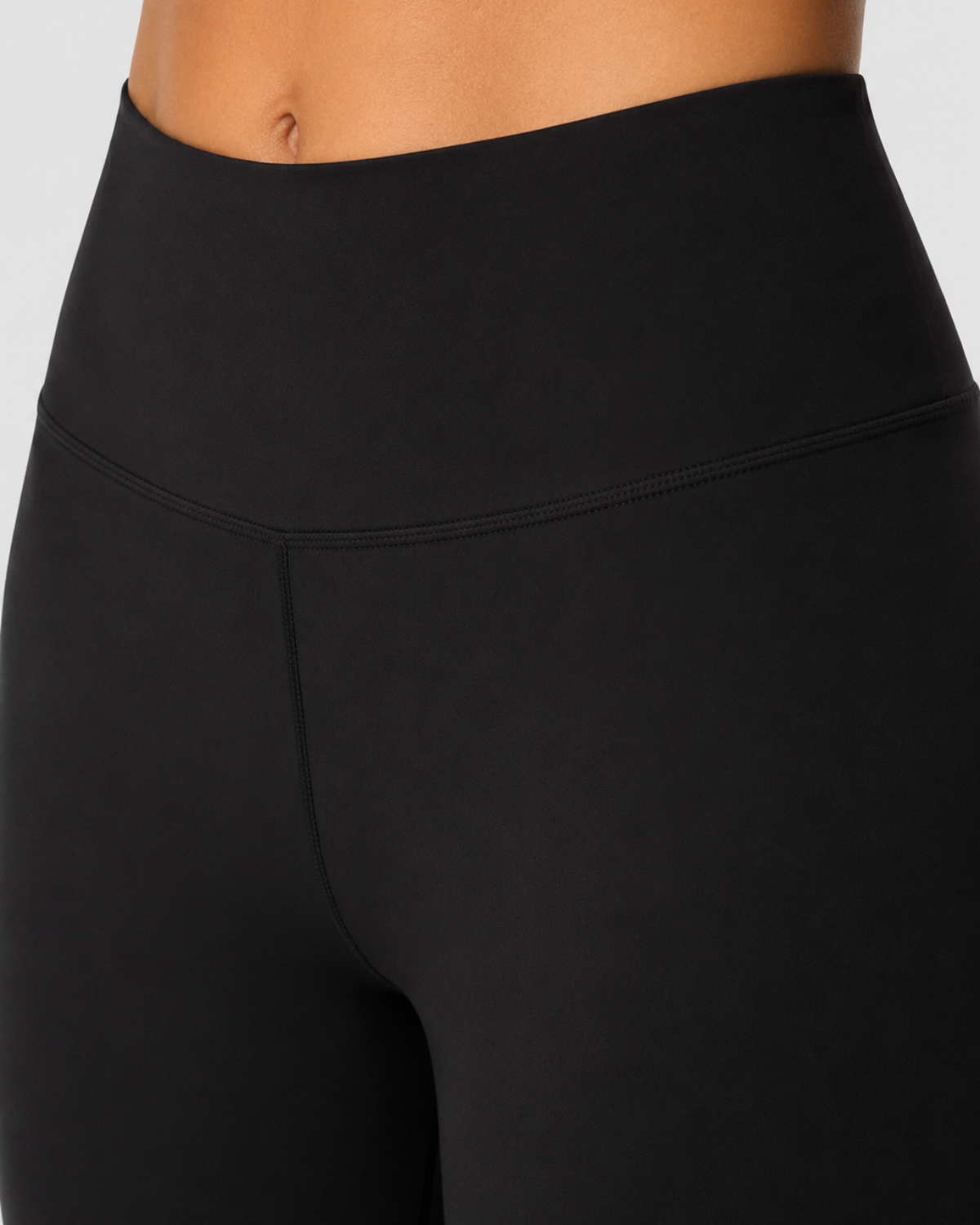 Elyra Soft Flare Black