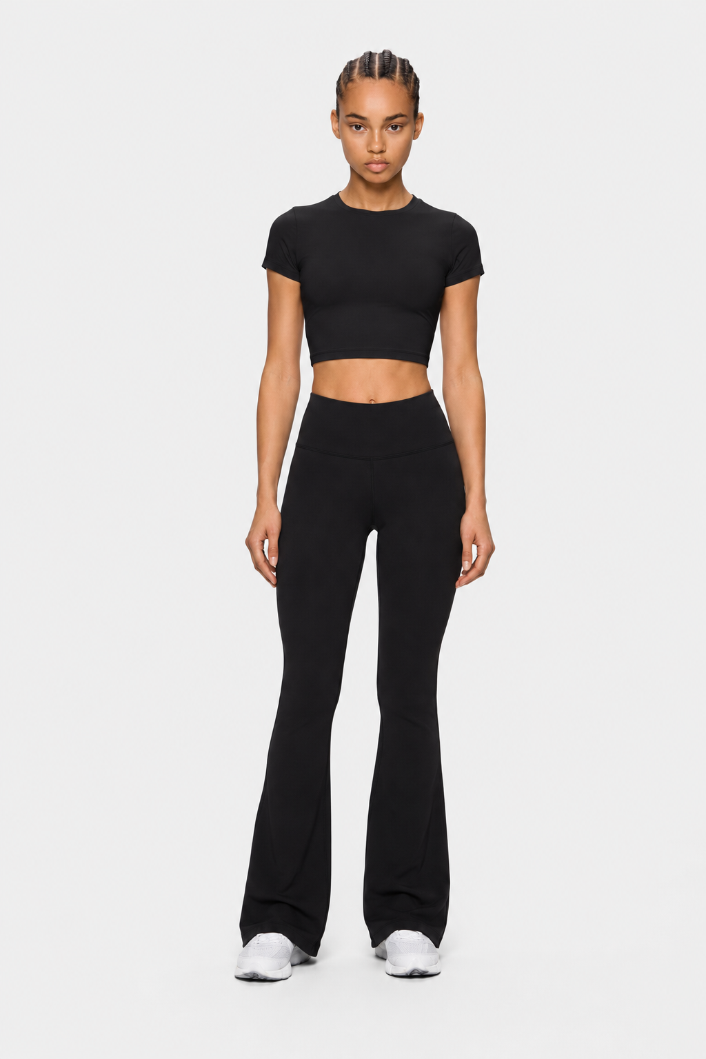 Elyra Soft Flare Black